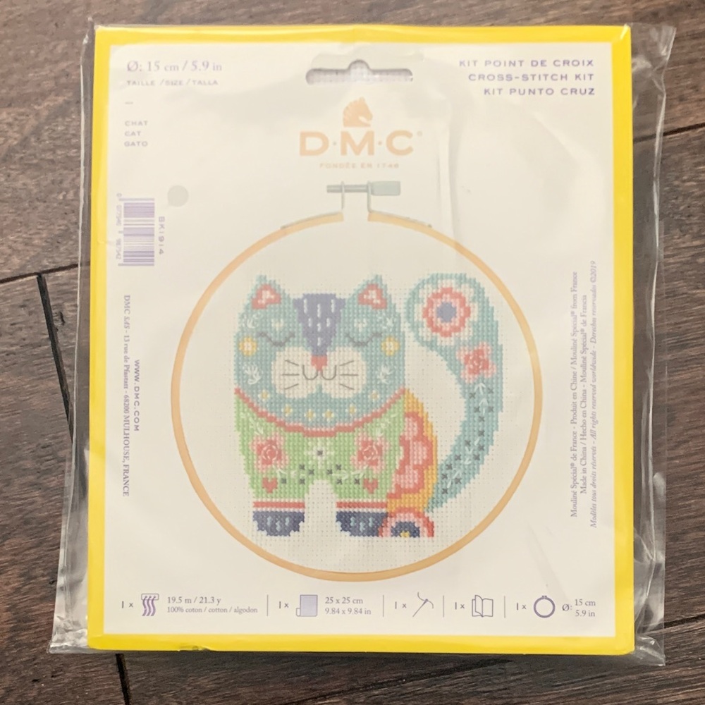 DMC Cat Cross-Stitch Kit - Multicolor